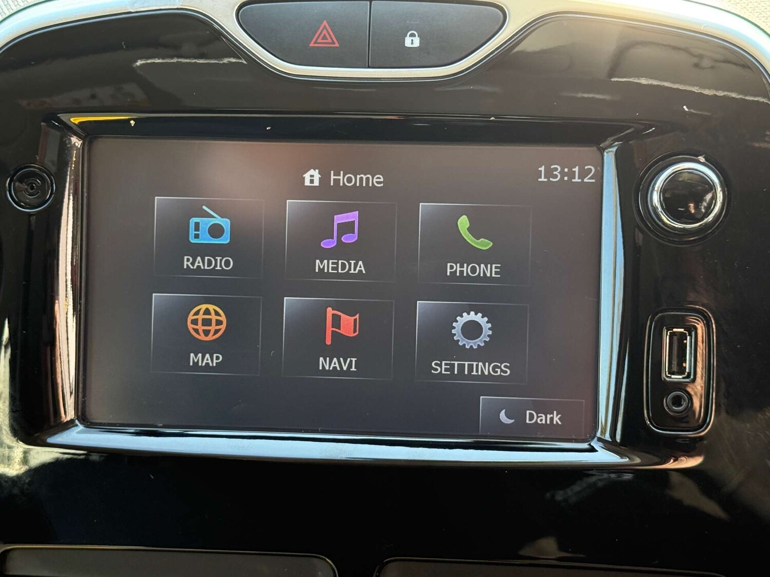 Used Renault Clio 2015 for sale - 78029007: Photo 19