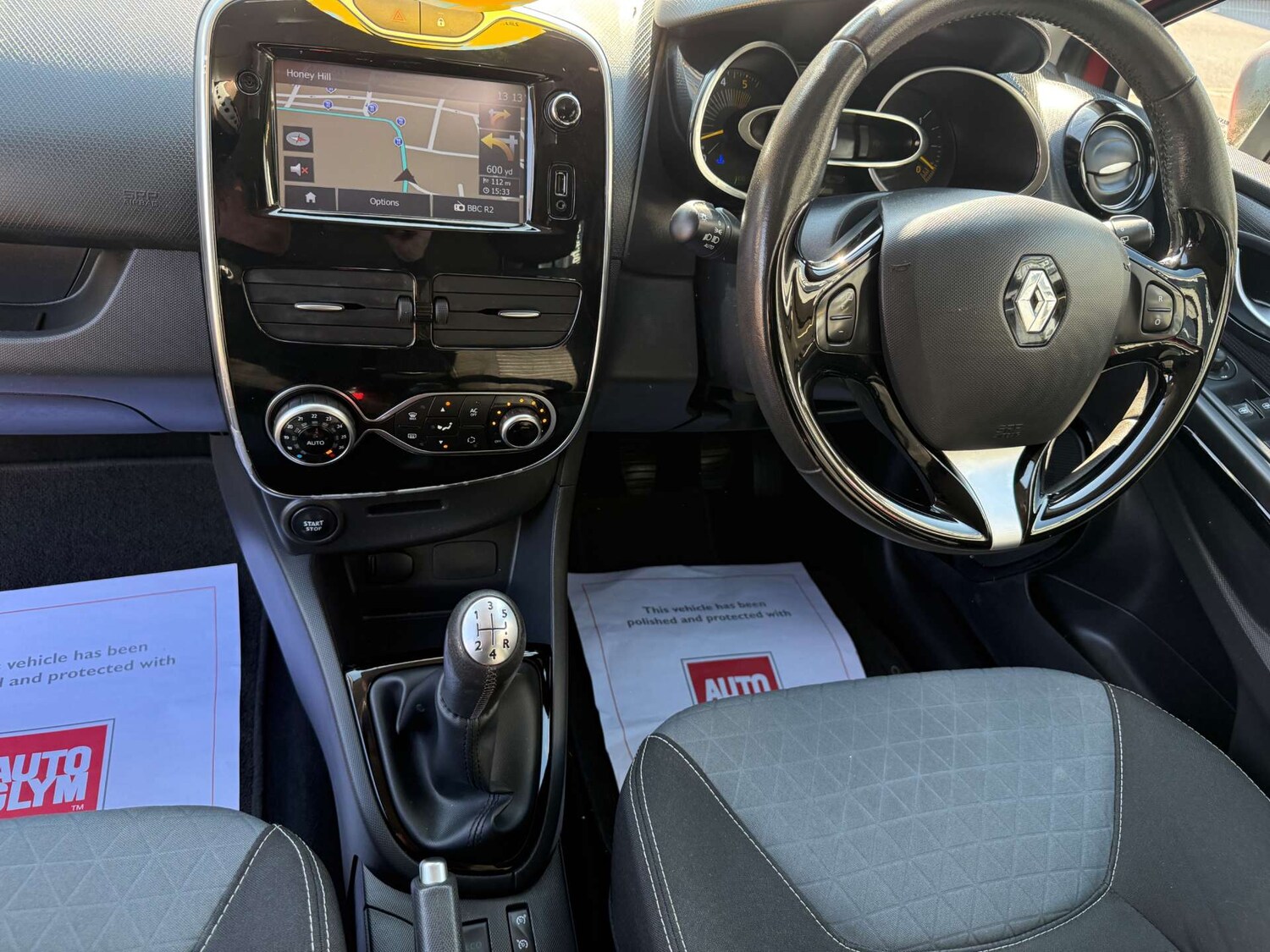 Used Renault Clio 2015 for sale - 78029007: Photo 22