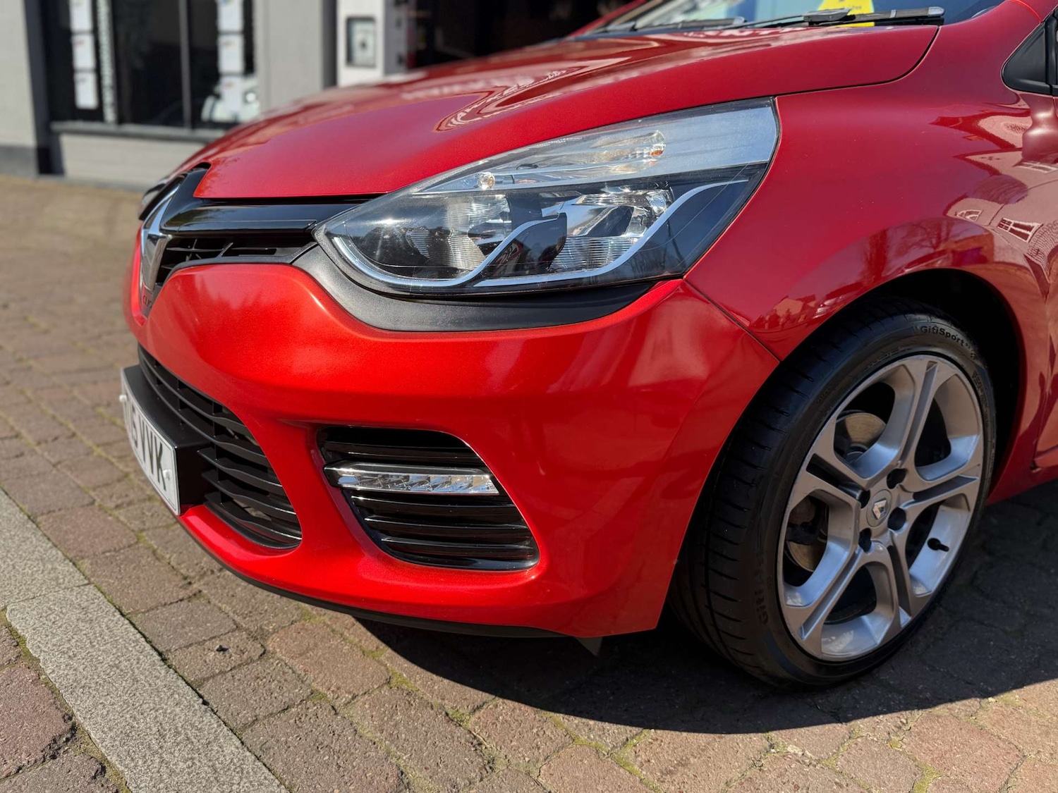 Used Renault Clio 2015 for sale - 78029007: Photo 32