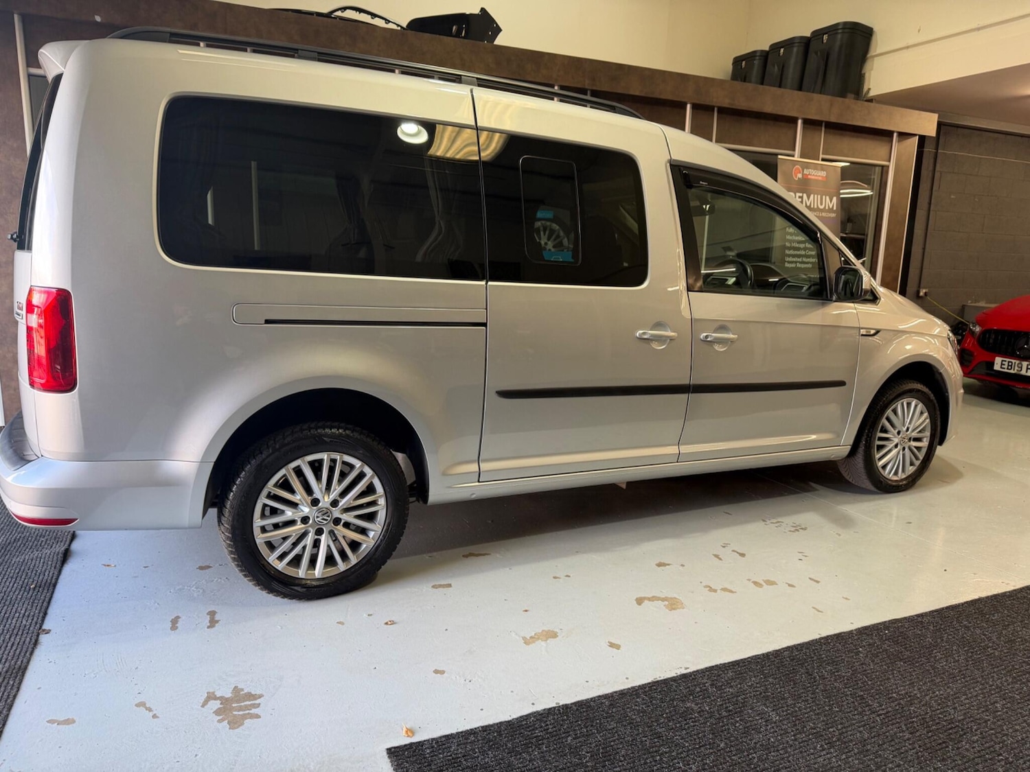 Used Volkswagen Caddy Maxi Life 2016 for sale - 78019094: Photo 11