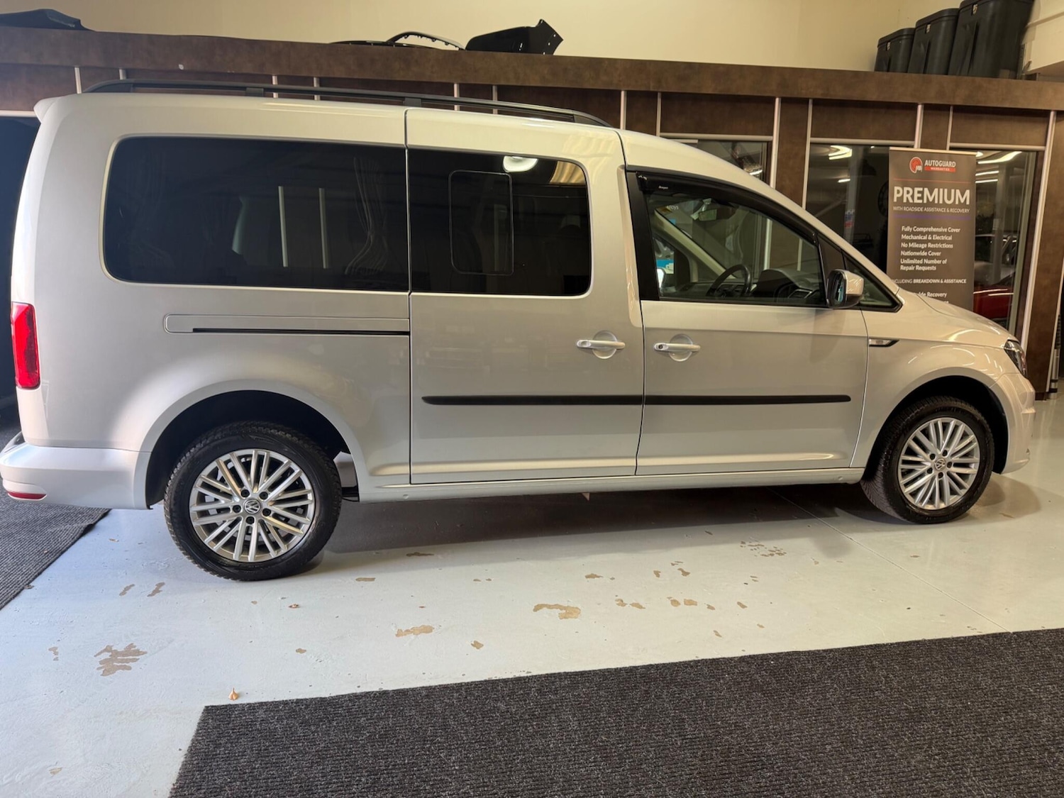 Used Volkswagen Caddy Maxi Life 2016 for sale - 78019094: Photo 12