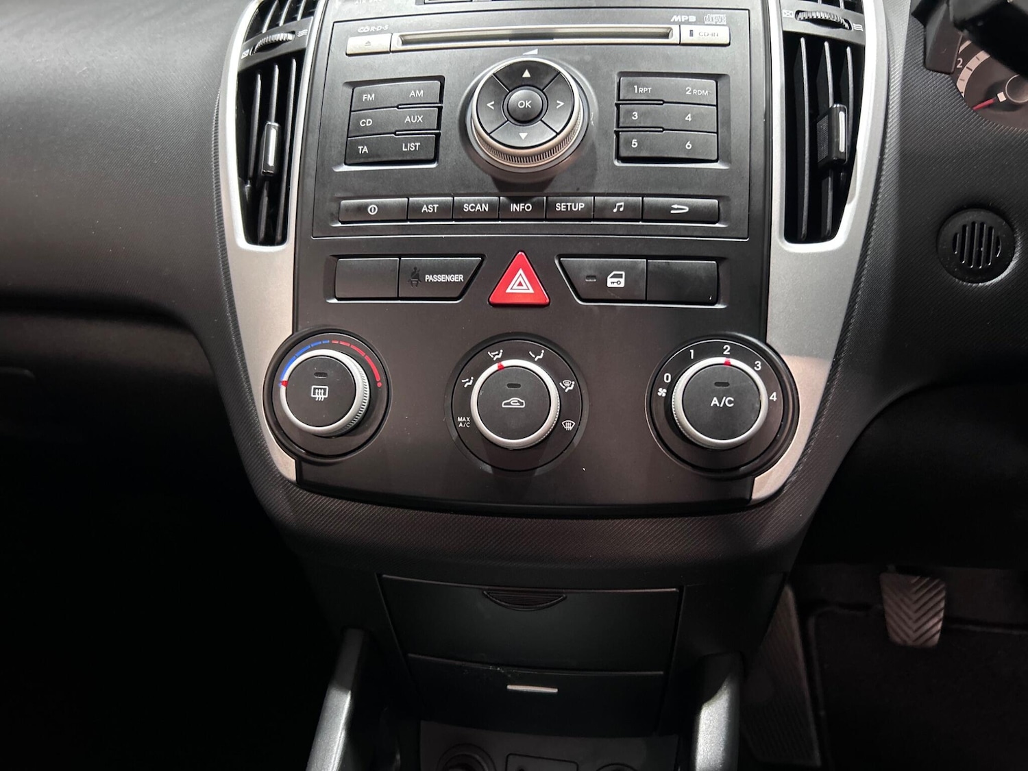 Used Kia Pro Ceed 2010 for sale - 76953493: Photo 19