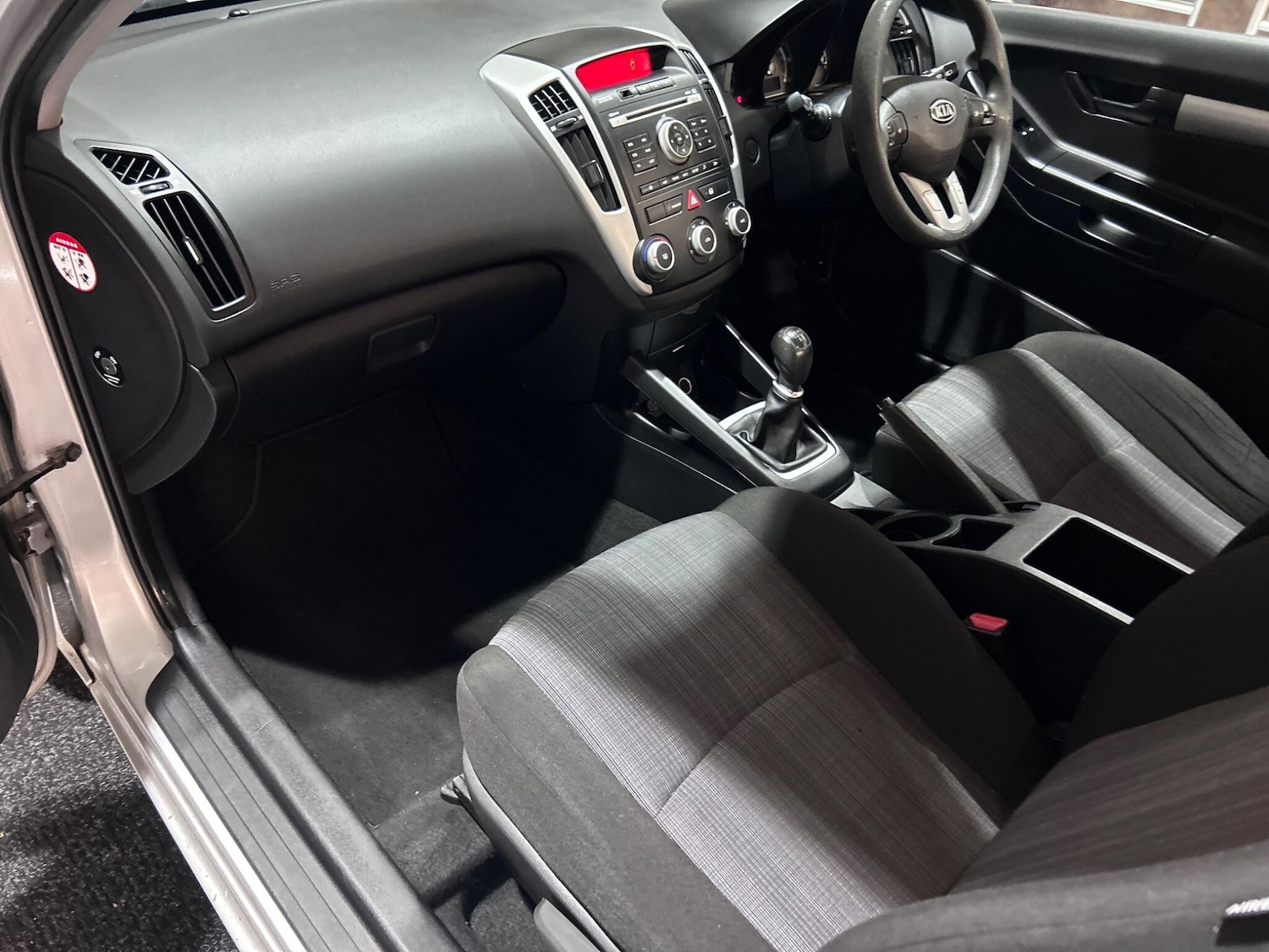 Used Kia Pro Ceed 2010 for sale - 76953493: Photo 26