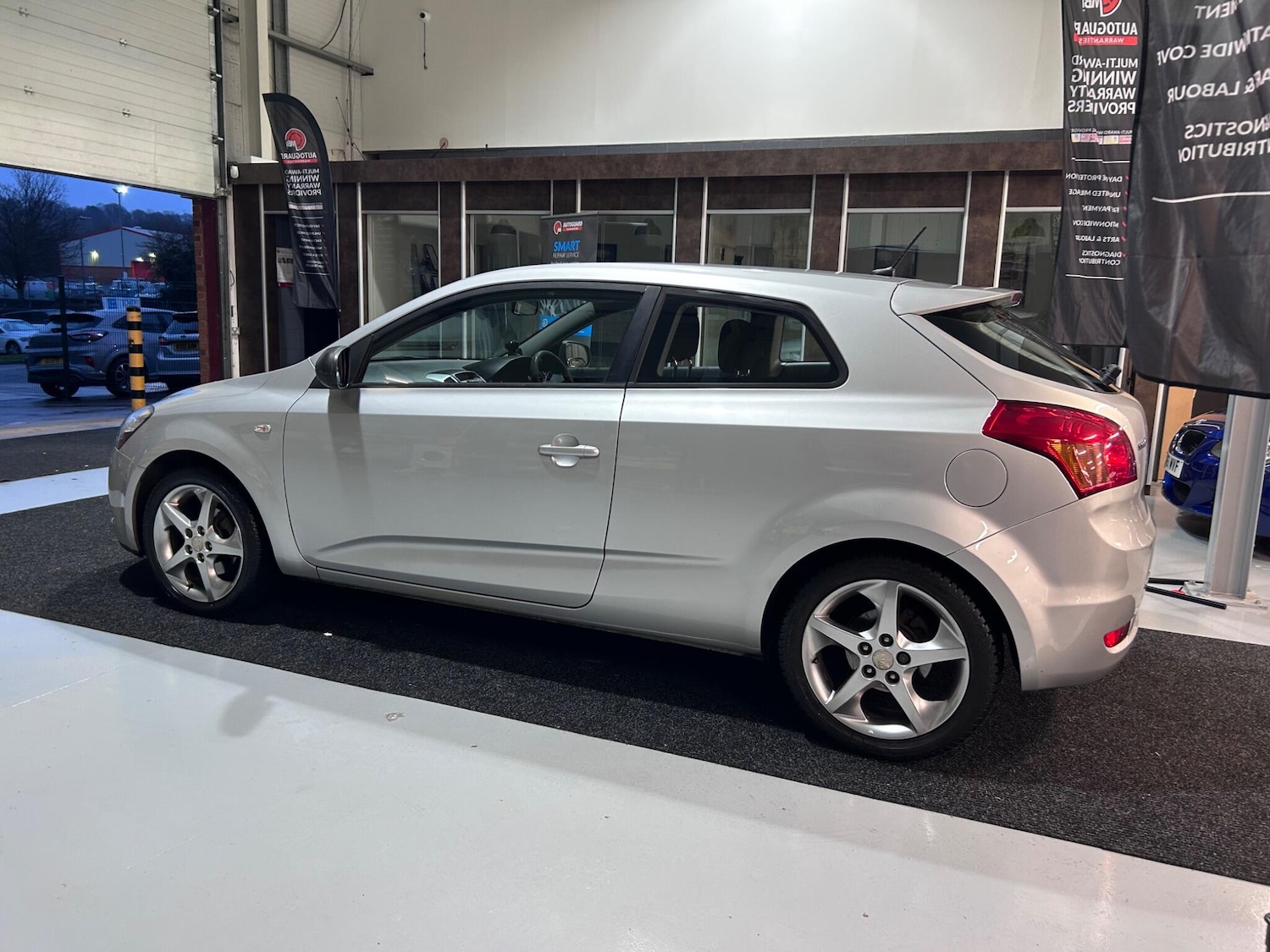 Used Kia Pro Ceed 2010 for sale - 76953493: Photo 3