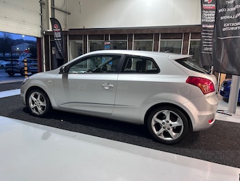 Used Kia Pro Ceed 2010 for sale - 76953493: Photo