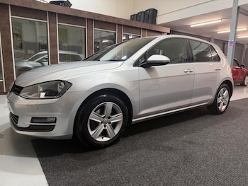 Used Volkswagen Golf 2016 for sale - 78504117: Photo