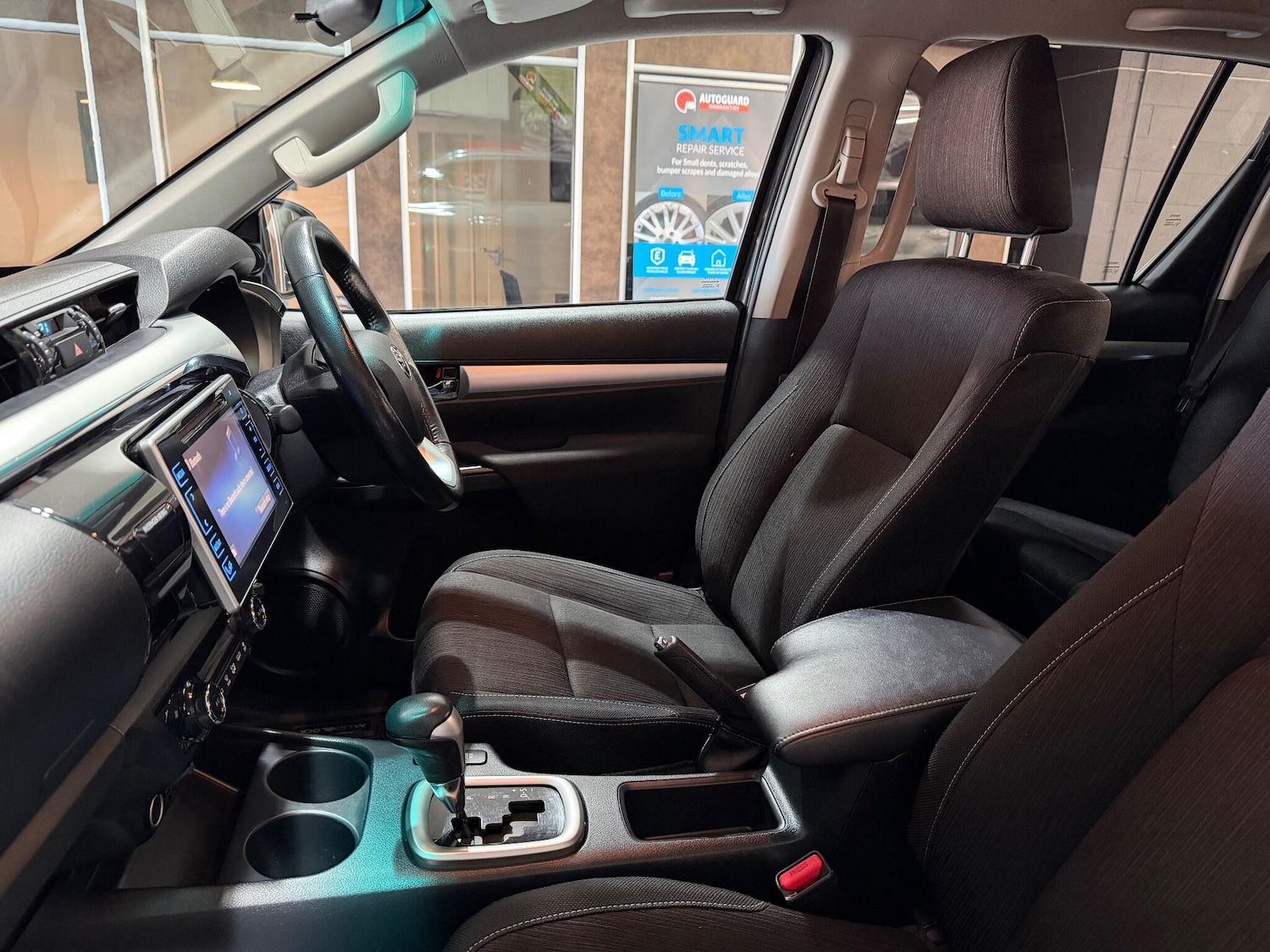 Used Toyota Hilux 2018 for sale - 77784529: Photo 26