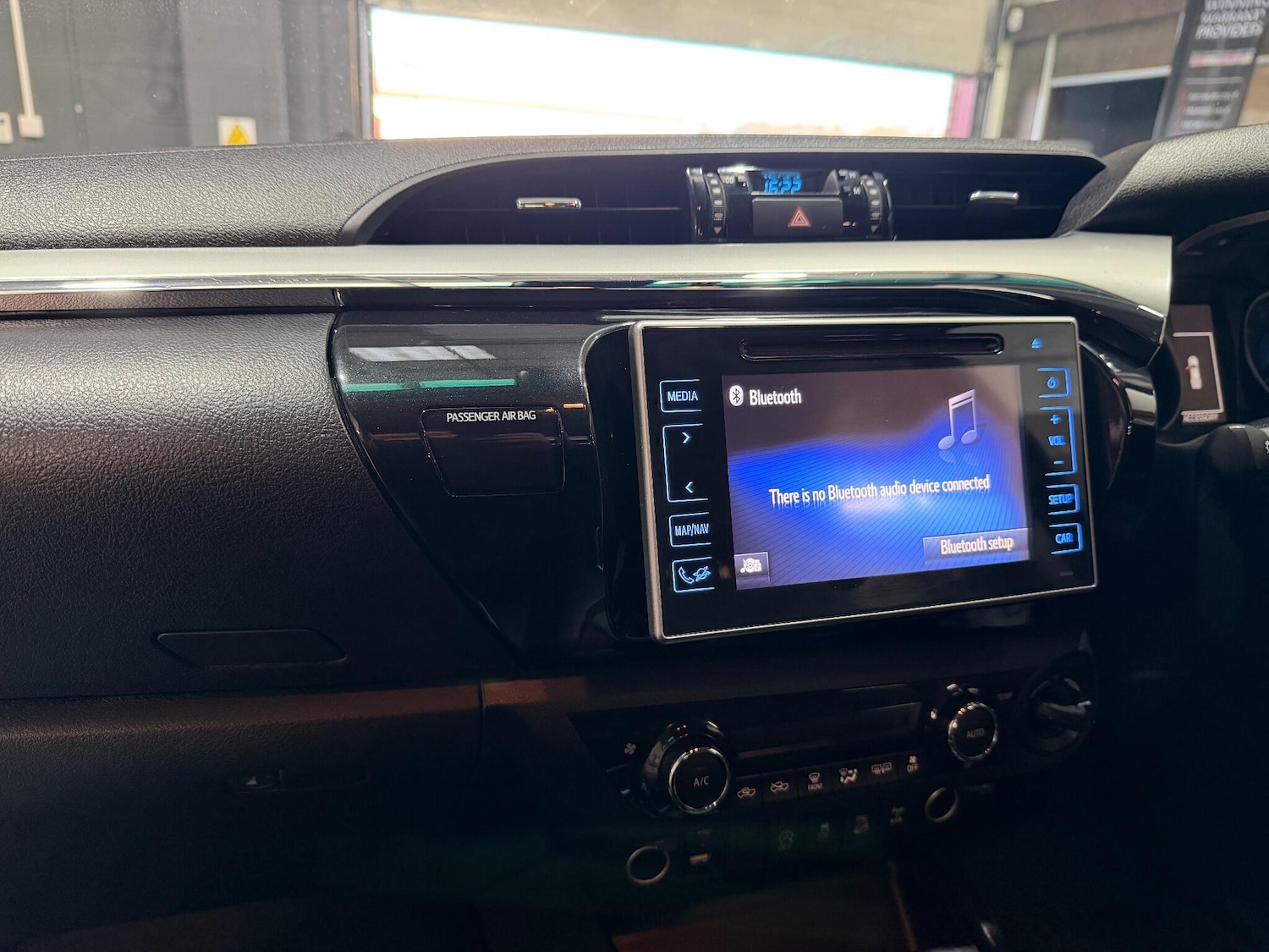 Used Toyota Hilux 2018 for sale - 77784529: Photo 27