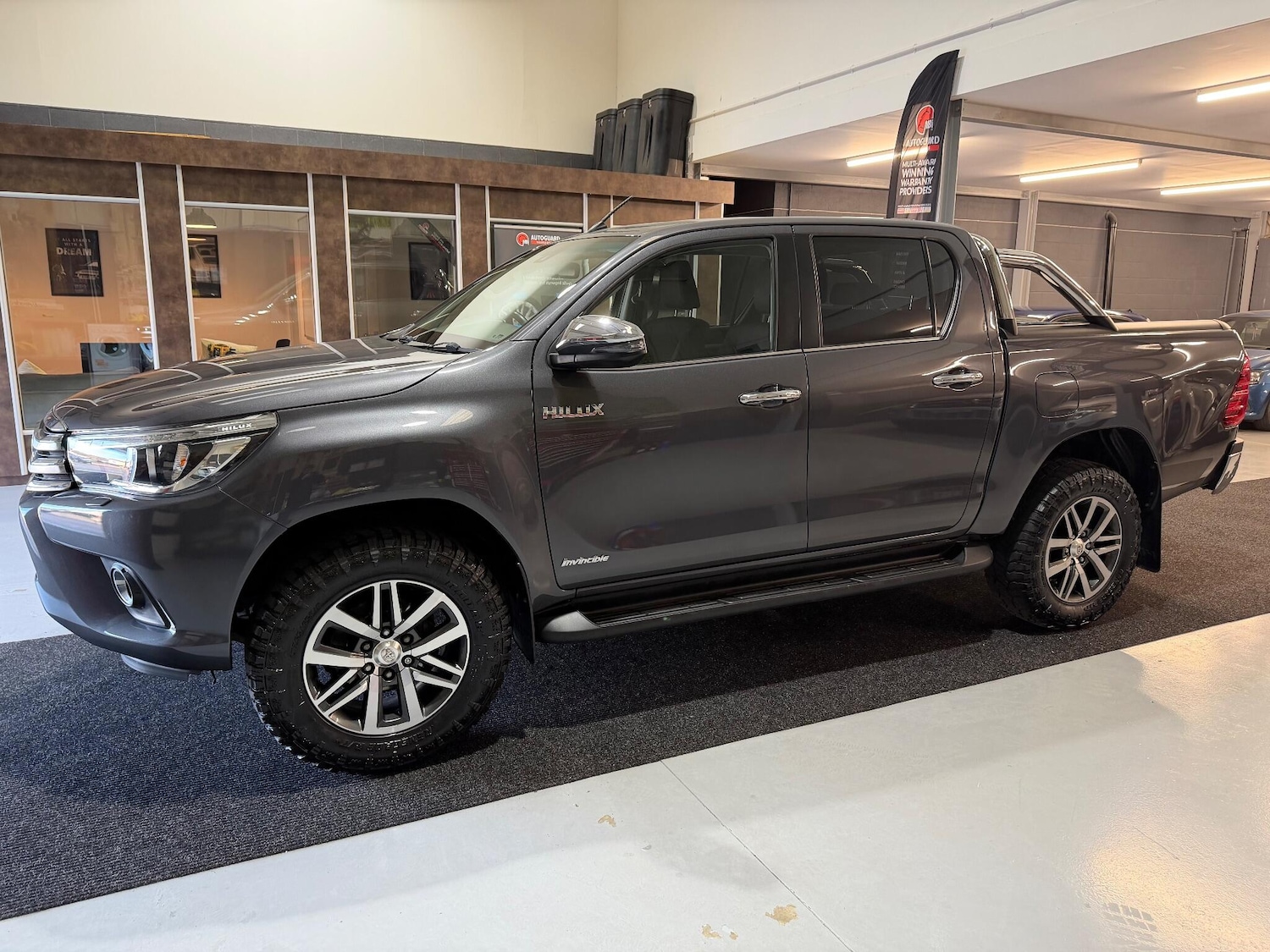 Used Toyota Hilux 2018 for sale - 77784529: Photo 3