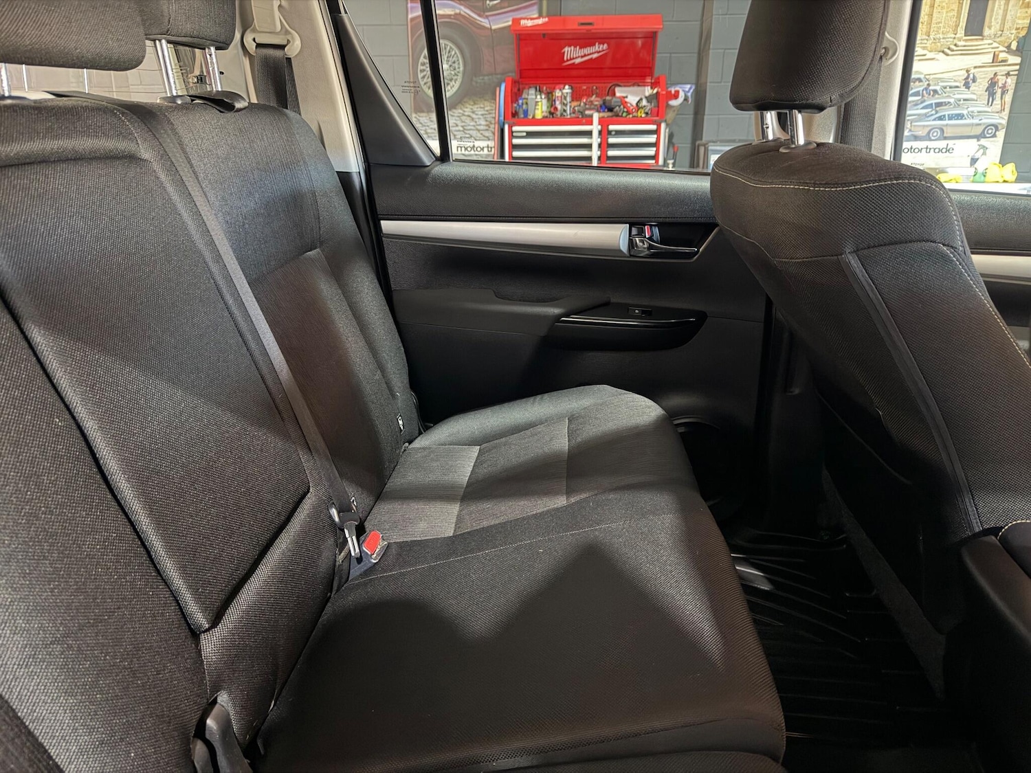 Used Toyota Hilux 2018 for sale - 77784529: Photo 36