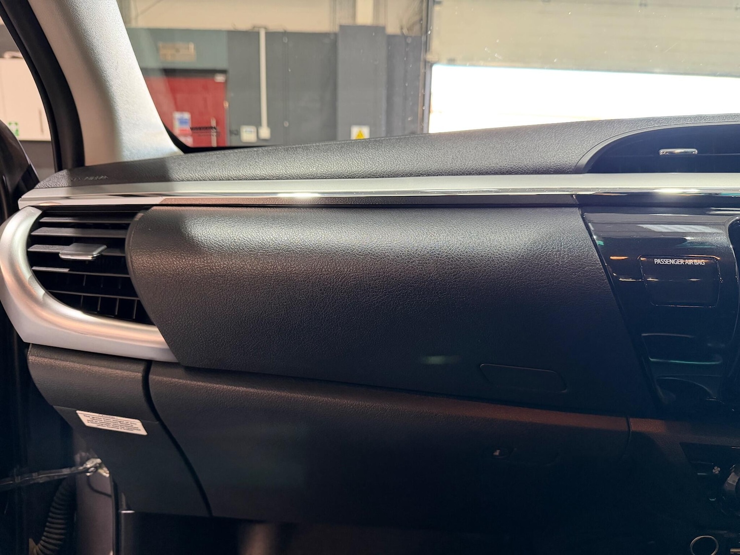 Used Toyota Hilux 2018 for sale - 77784529: Photo 42