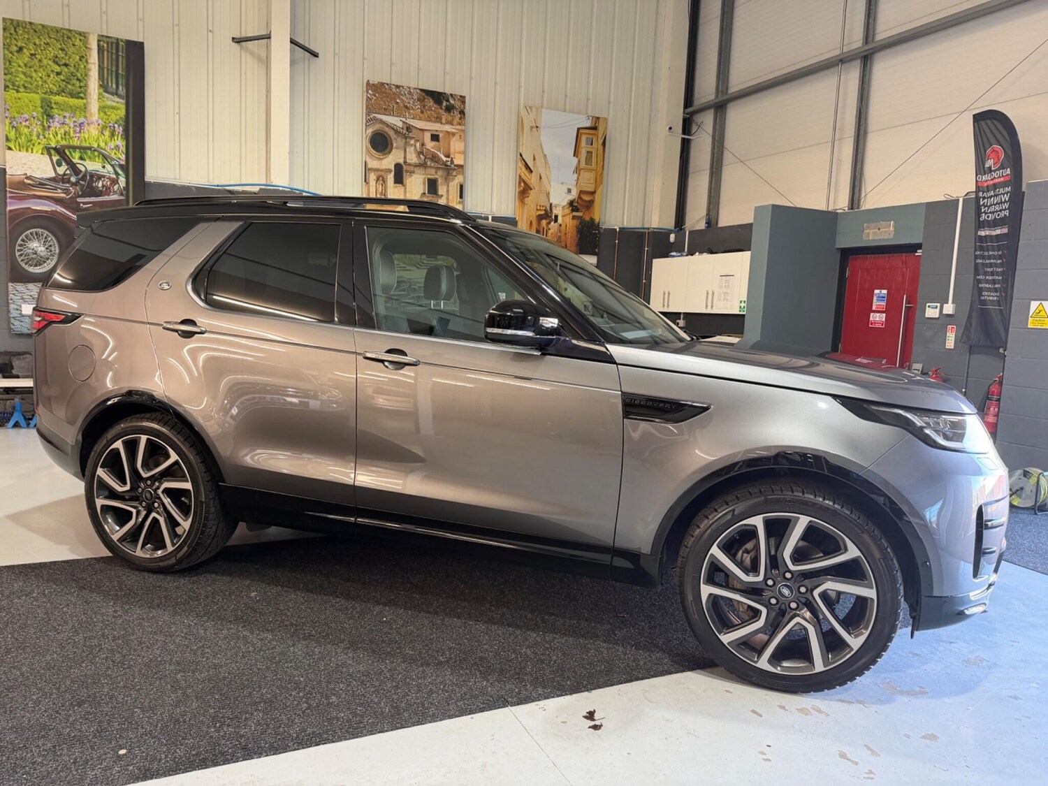 Used Land Rover Discovery 2019 for sale - 78141464: Photo 11