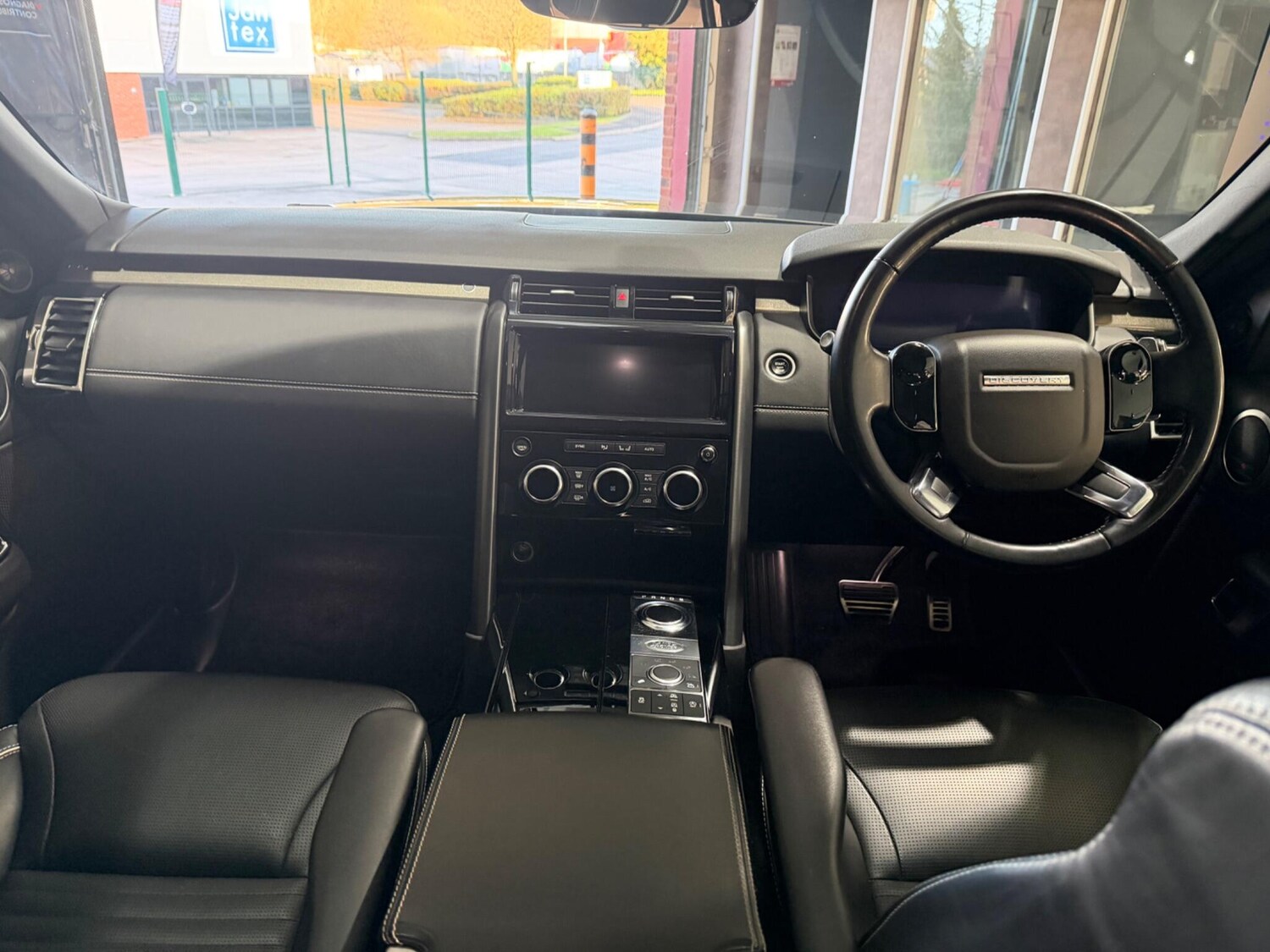 Used Land Rover Discovery 2019 for sale - 78141464: Photo 14