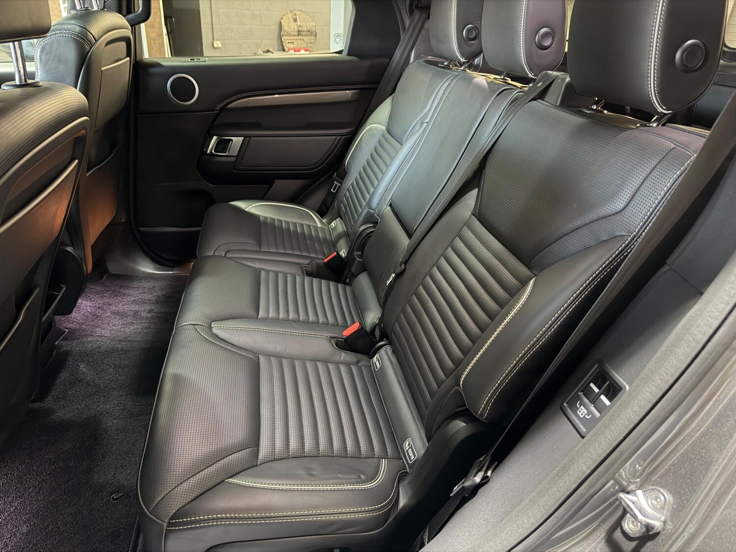 Used Land Rover Discovery 2019 for sale - 78141464: Photo 17