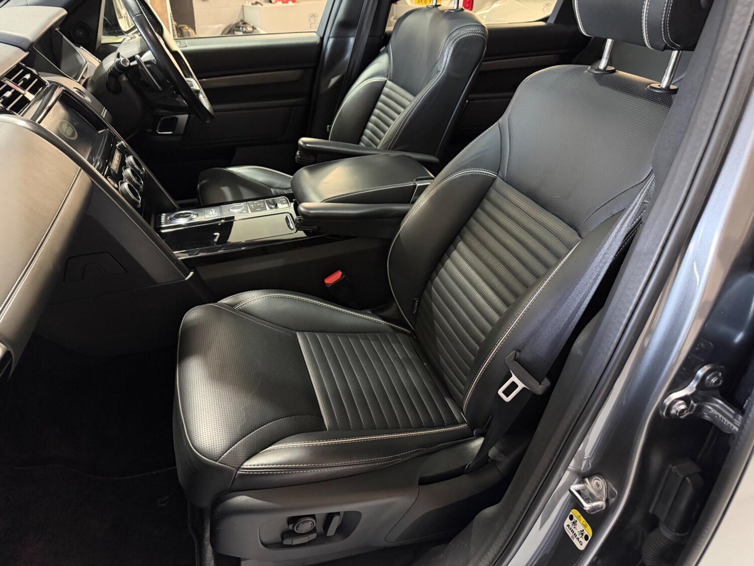 Used Land Rover Discovery 2019 for sale - 78141464: Photo 36