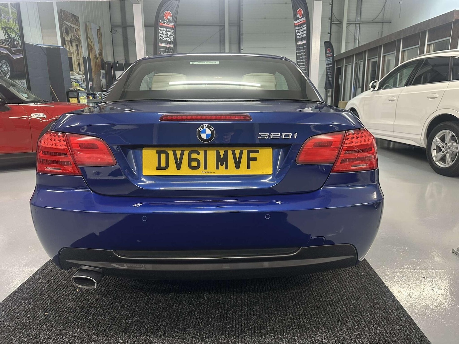 Used BMW 3 Series 2011 for sale - 76926449: Photo 15