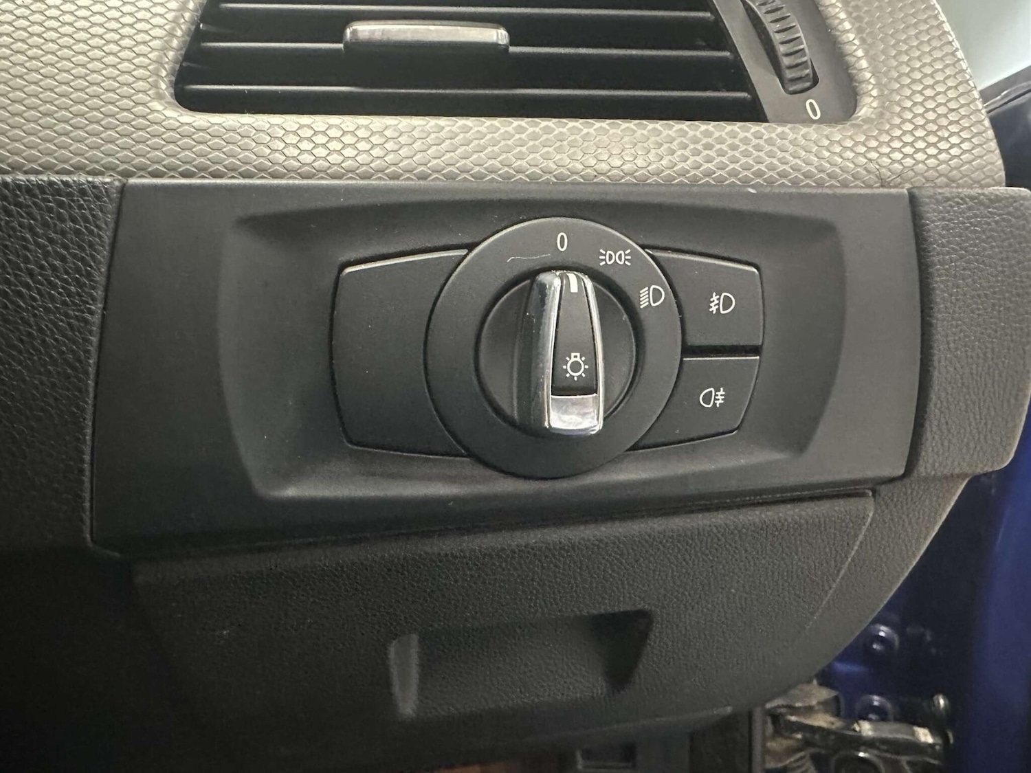 Used BMW 3 Series 2011 for sale - 76926449: Photo 29