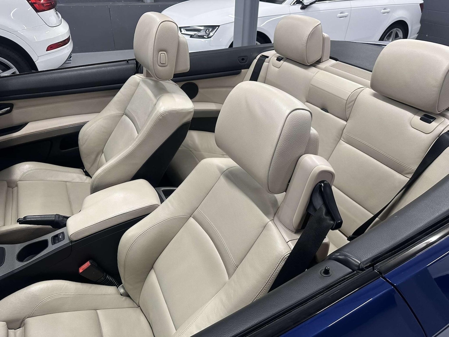 Used BMW 3 Series 2011 for sale - 76926449: Photo 44