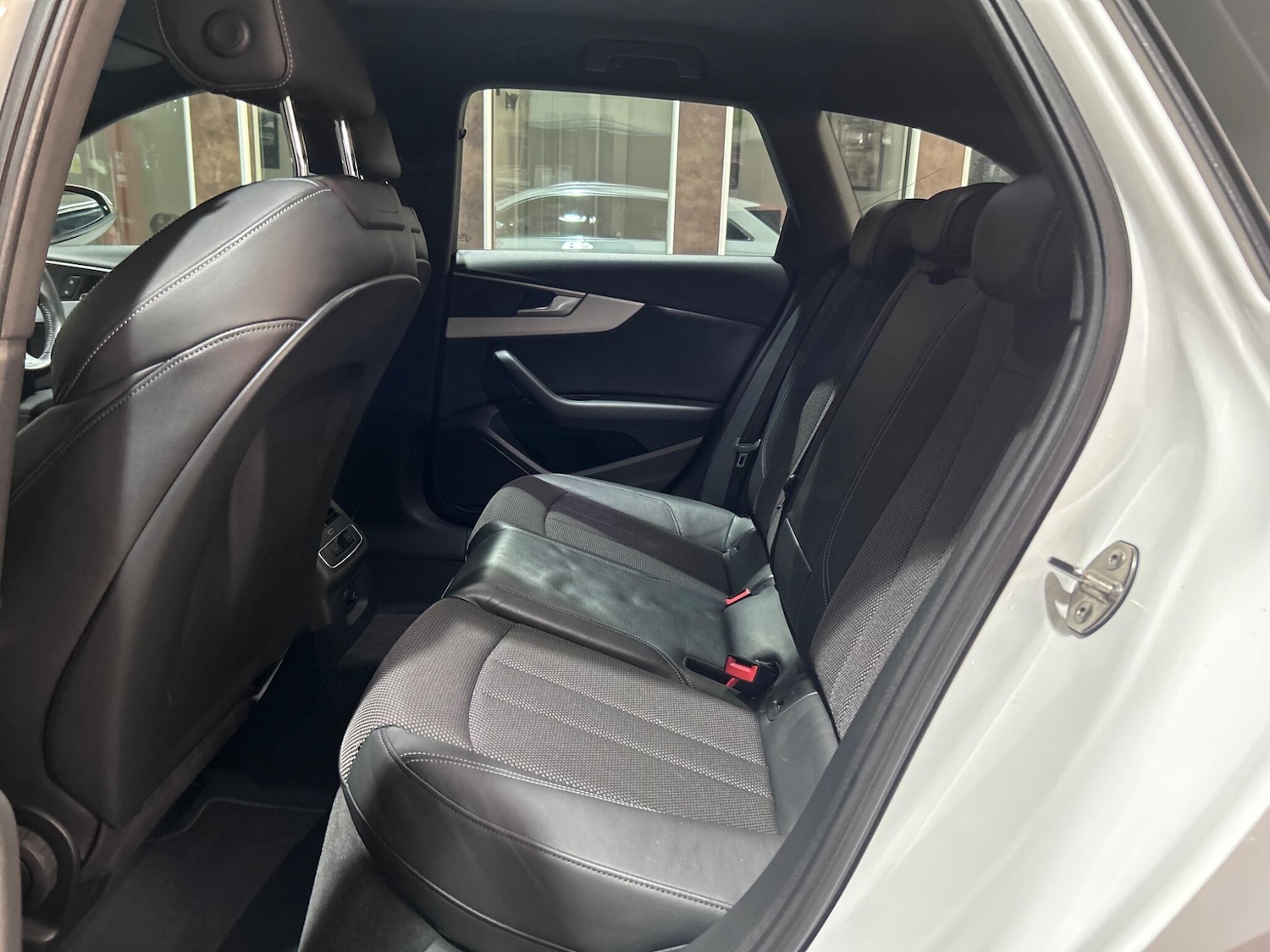 Used Audi A4 2016 for sale - 76925942: Photo 16