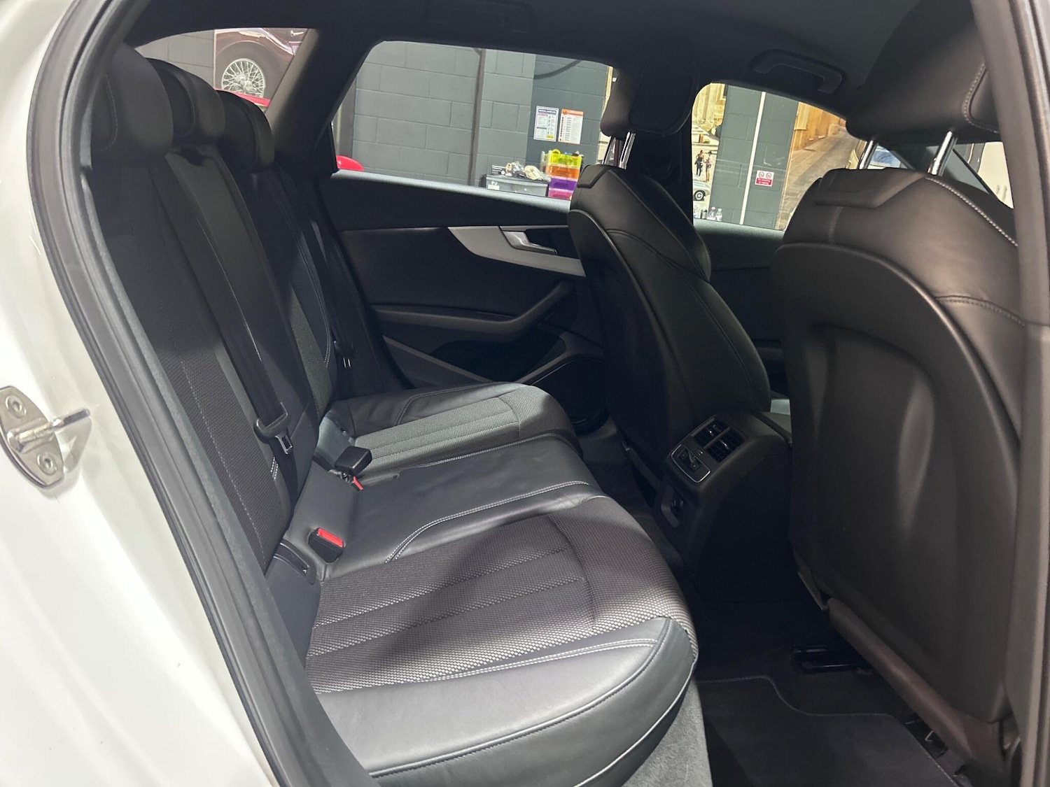 Used Audi A4 2016 for sale - 76925942: Photo 17