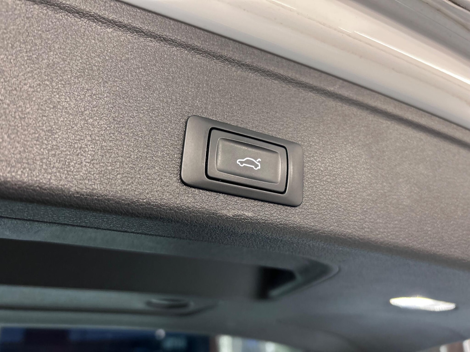 Used Audi A4 2016 for sale - 76925942: Photo 19