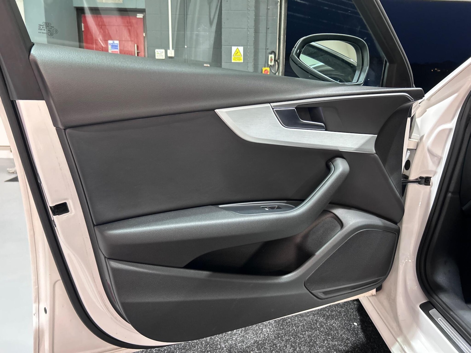 Used Audi A4 2016 for sale - 76925942: Photo 29