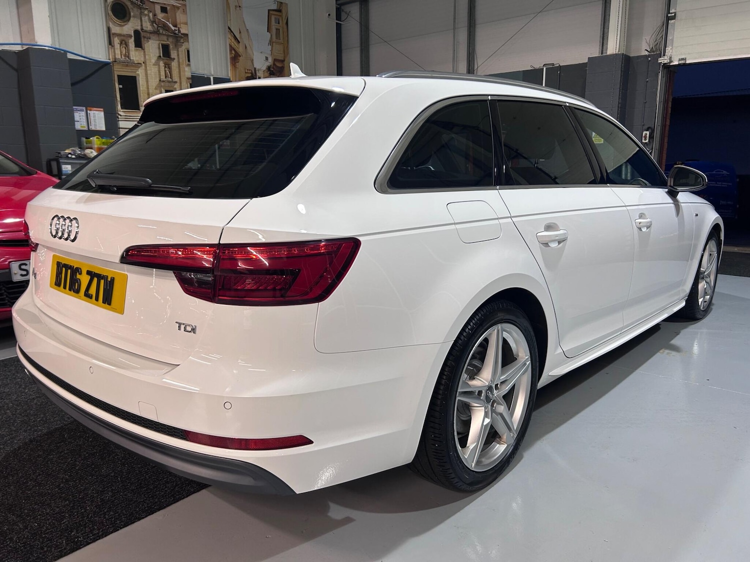 Used Audi A4 2016 for sale - 76925942: Photo 9