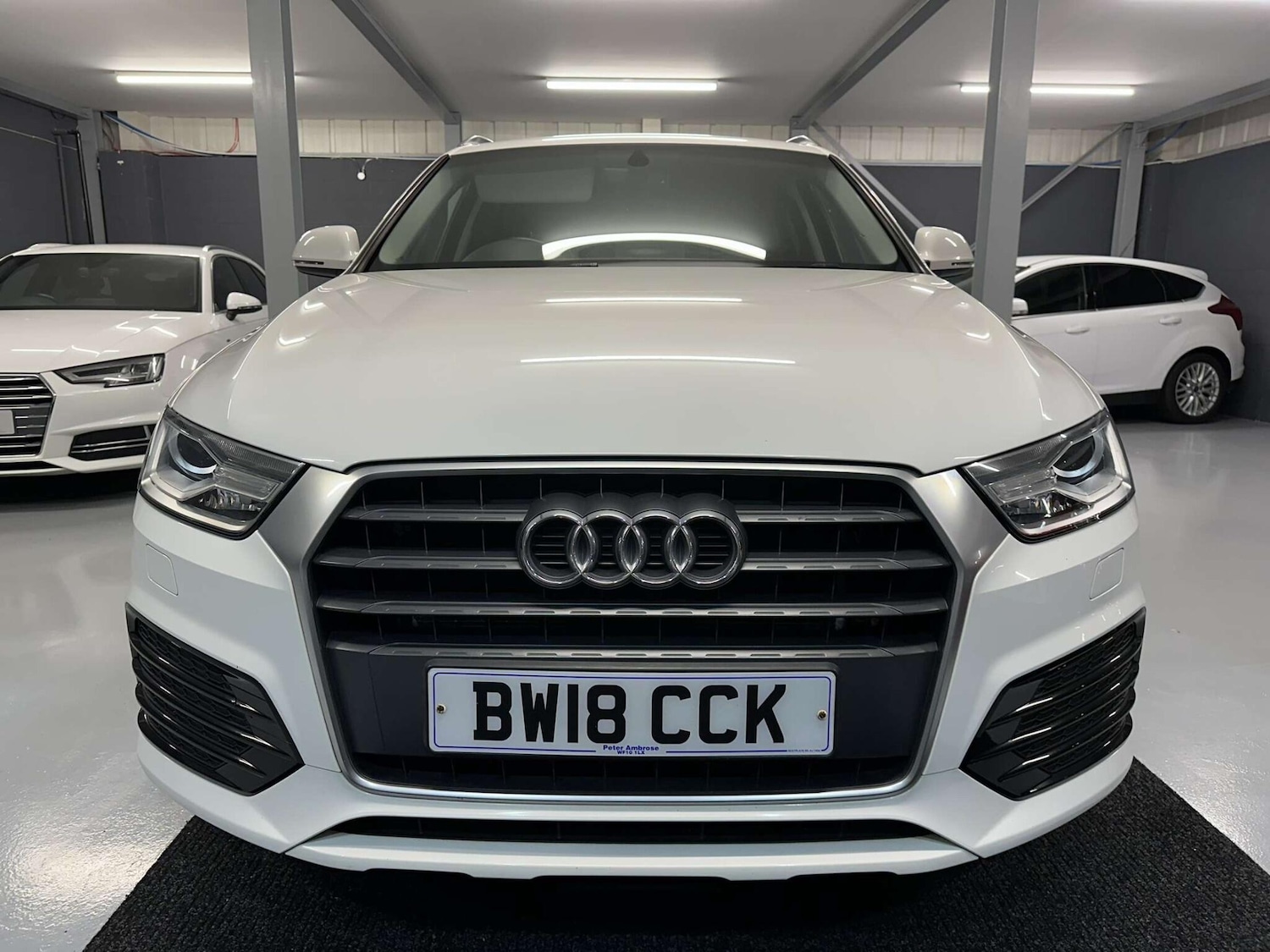 Used Audi Q3 2018 for sale - 76926212: Photo 2