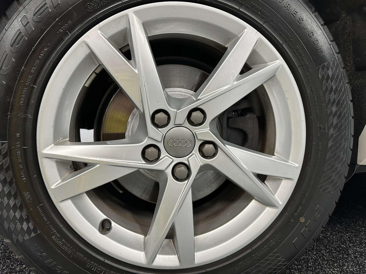 Used Audi Q3 2018 for sale - 76926212: Photo 29