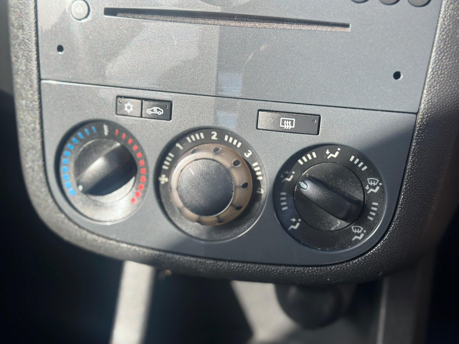 Used Vauxhall Corsa 2012 for sale - 78171234: Photo 18