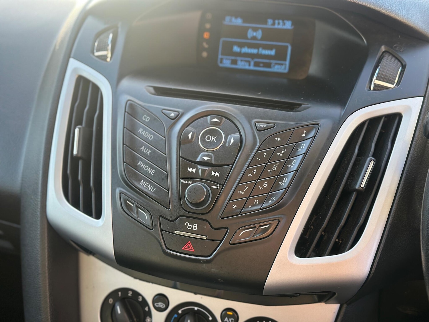 Used Ford Focus 2013 for sale - 77040075: Photo 15