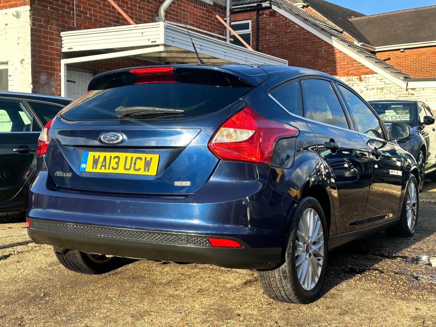 Used Ford Focus 2013 for sale - 77040075: Photo 3