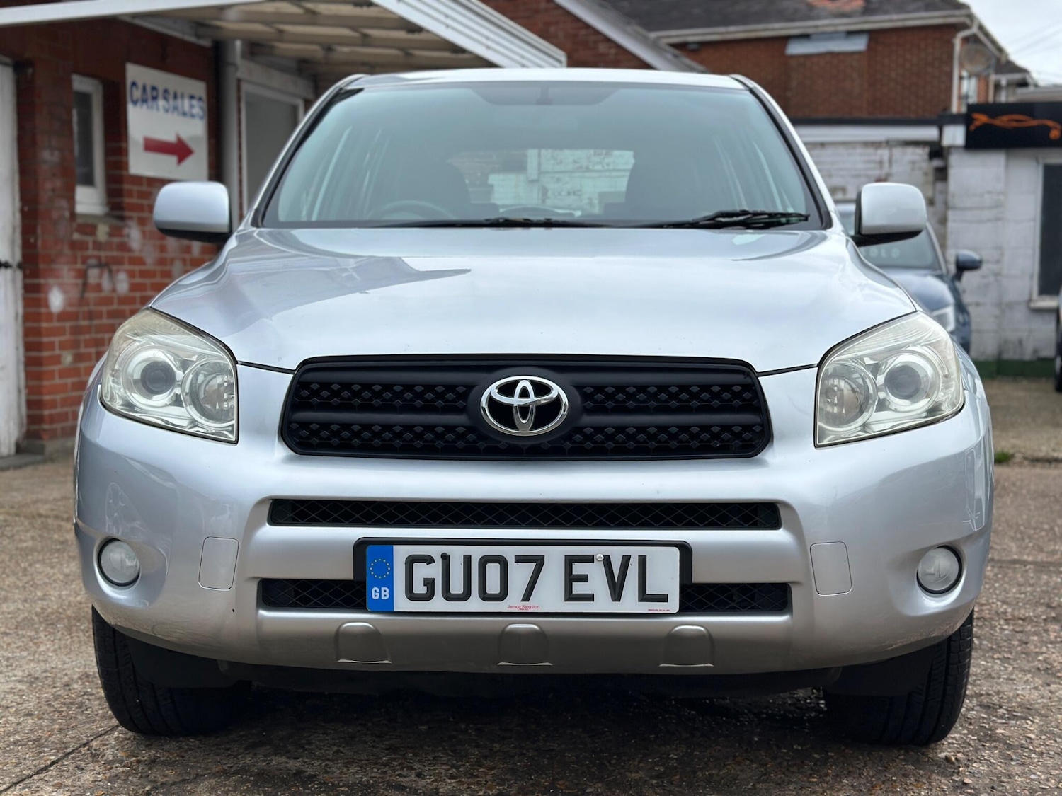 Used Toyota RAV4 for sale - 77909648: Photo 2