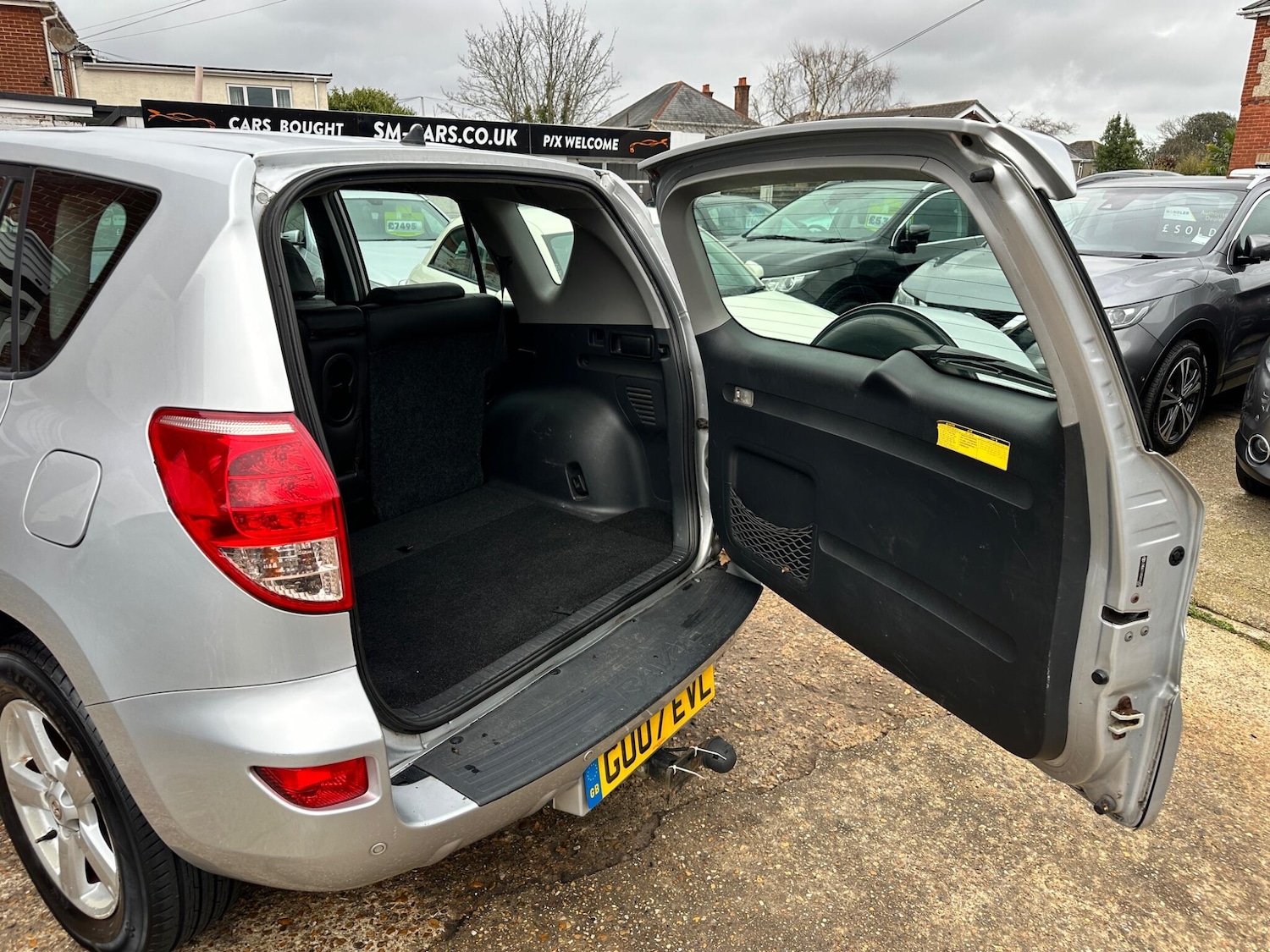 Used Toyota RAV4 for sale - 77909648: Photo 8