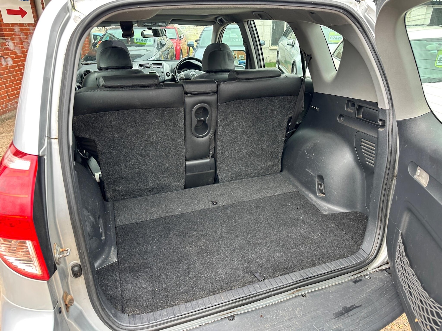 Used Toyota RAV4 for sale - 77909648: Photo 9