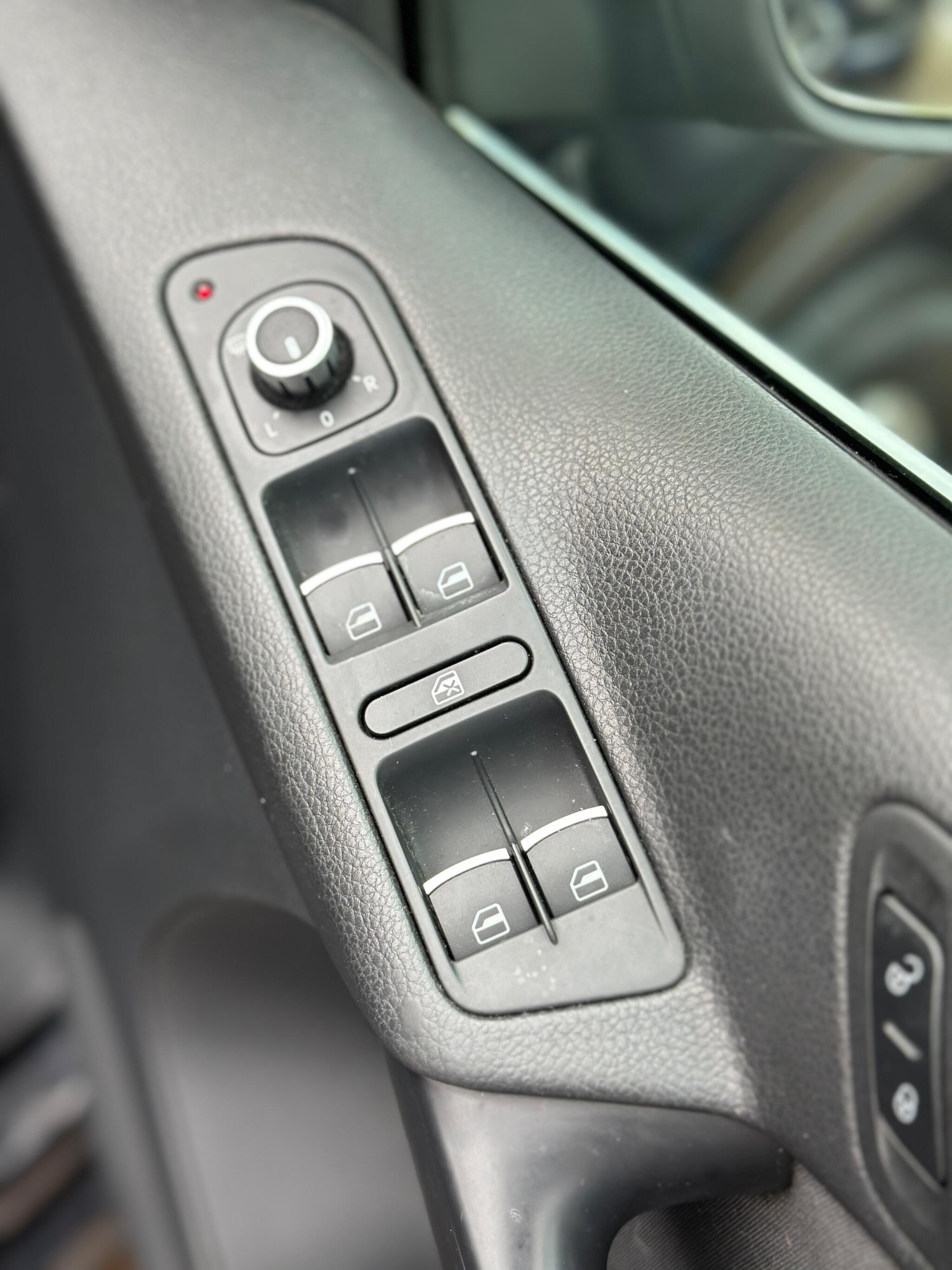 Used Volkswagen Tiguan 2012 for sale - 77613043: Photo 26