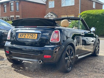Used MINI Convertible 2009 for sale - 78301246: Photo