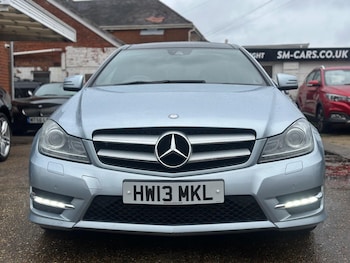 Used Mercedes-Benz C Class 2019 for sale - 78504565: Photo