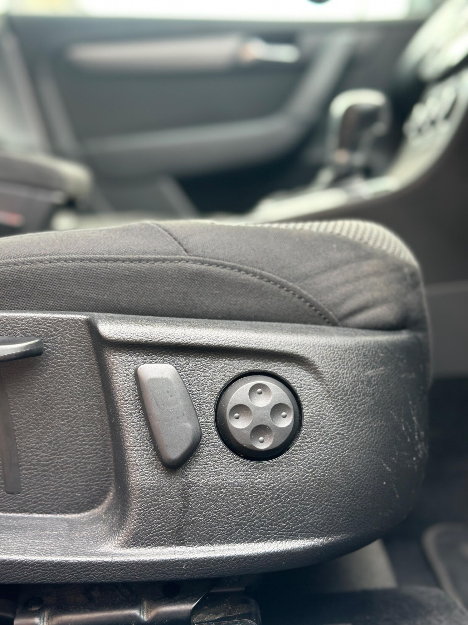 Used Volkswagen Passat 2012 for sale - 77016795: Photo 24