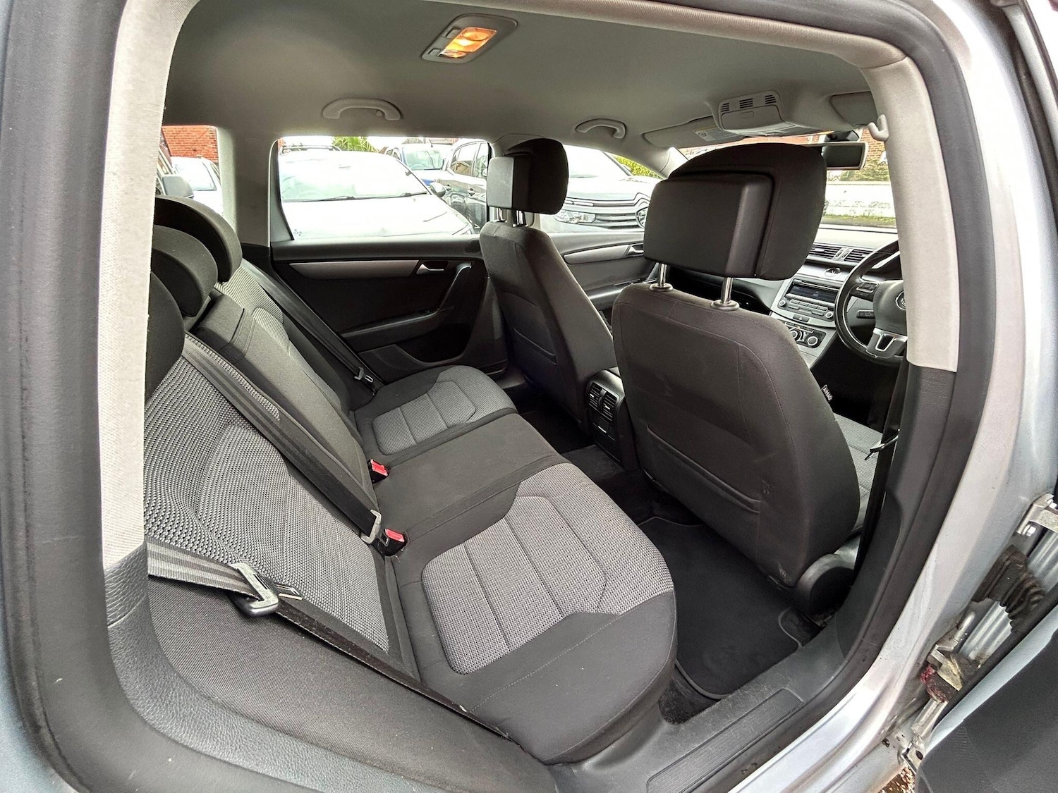 Used Volkswagen Passat 2012 for sale - 77016795: Photo 25