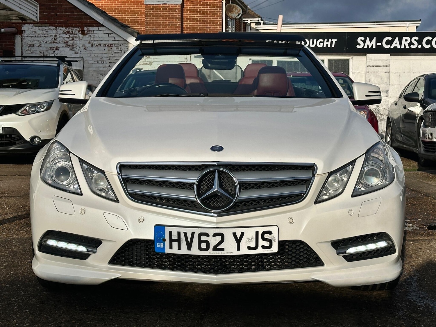 Used Mercedes-Benz E Class 2012 for sale - 77163548: Photo 2