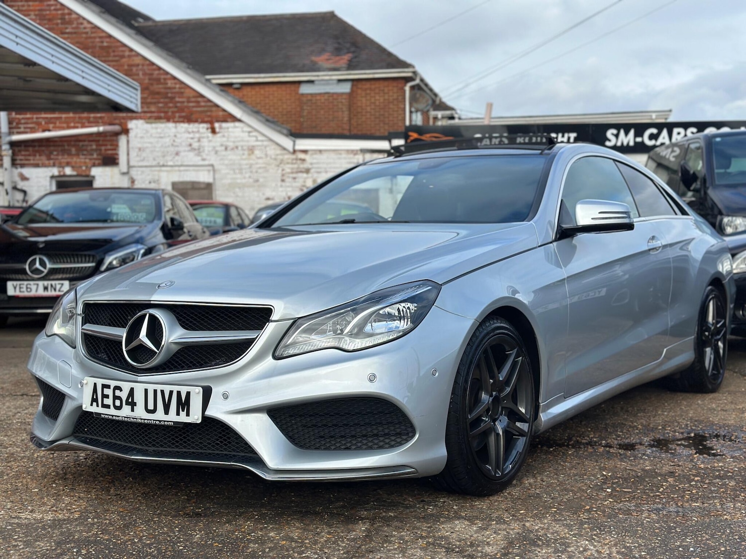 Used Mercedes-Benz E Class 2014 for sale - 76952681: Photo 11
