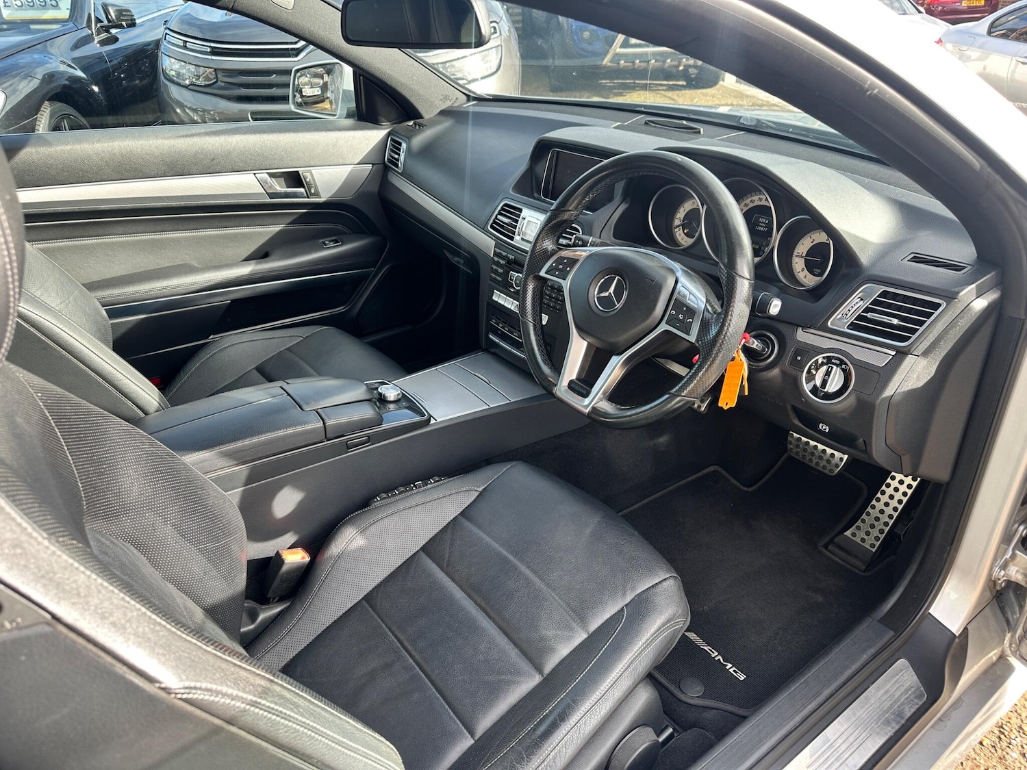 Used Mercedes-Benz E Class 2014 for sale - 76952681: Photo 12