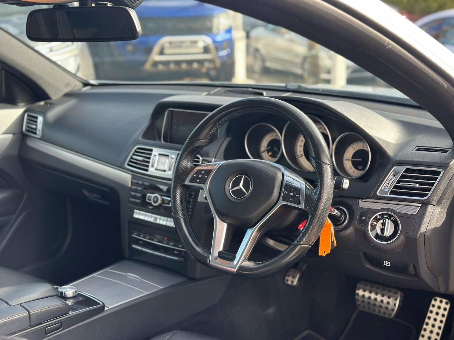 Used Mercedes-Benz E Class 2014 for sale - 76952681: Photo 13