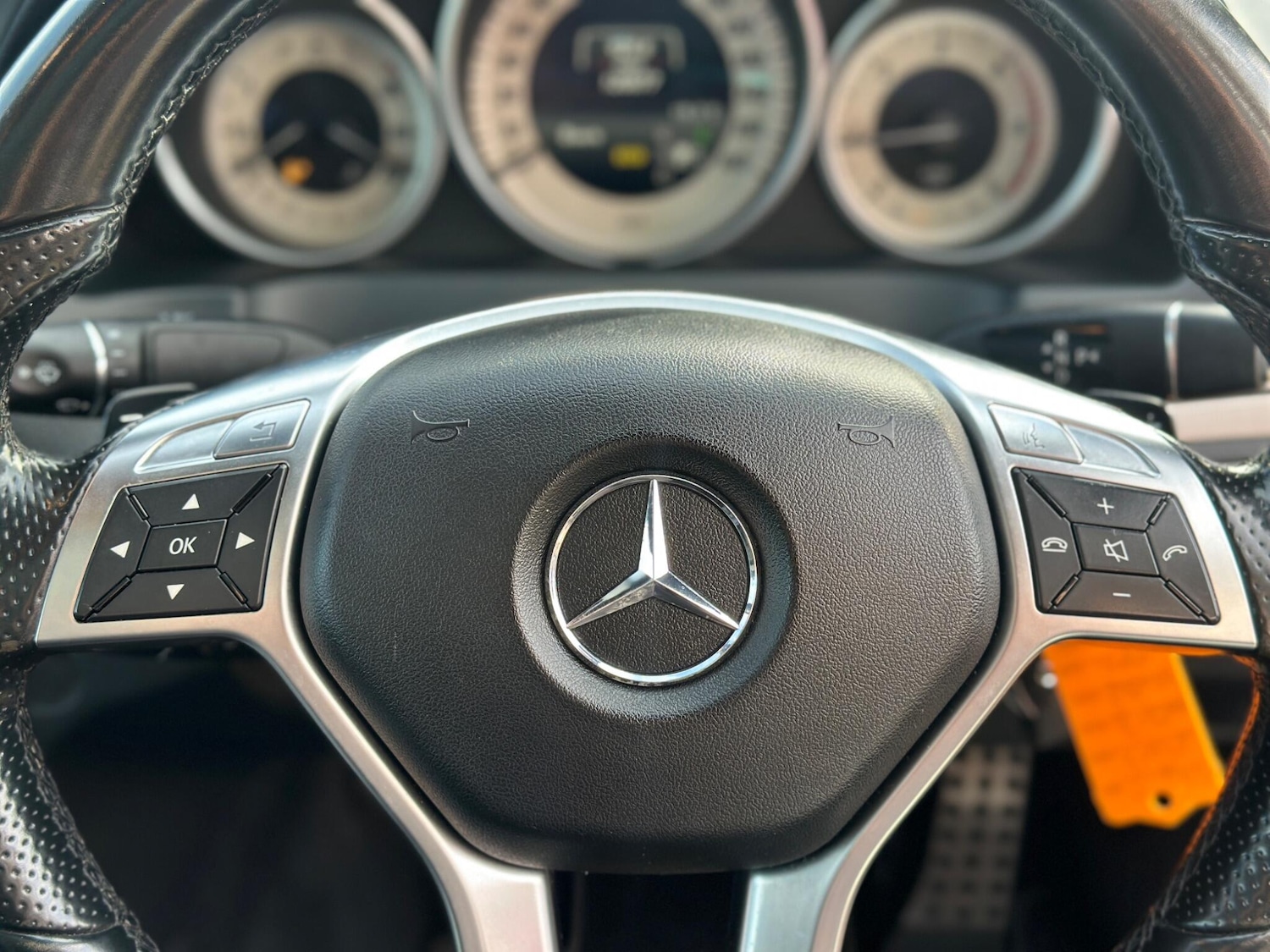 Used Mercedes-Benz E Class 2014 for sale - 76952681: Photo 14