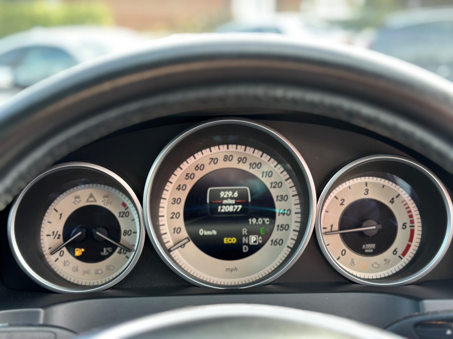 Used Mercedes-Benz E Class 2014 for sale - 76952681: Photo 16