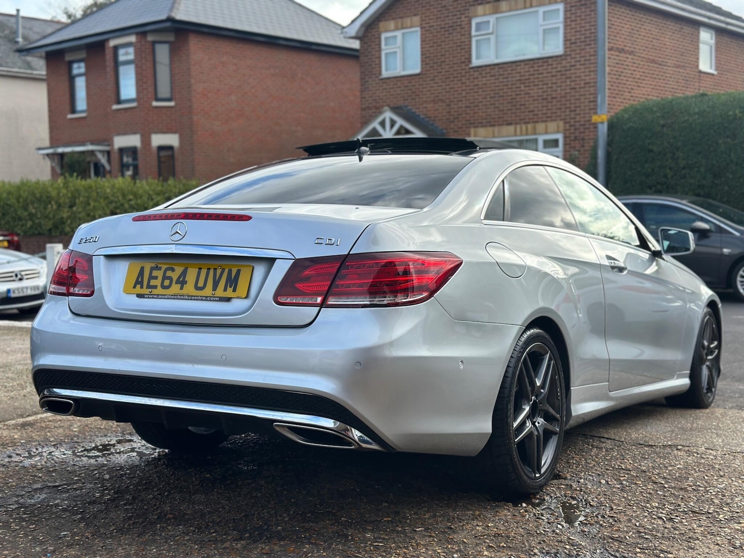 Used Mercedes-Benz E Class 2014 for sale - 76952681: Photo 6