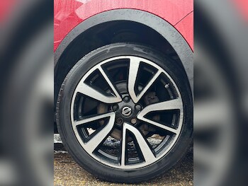 Used Nissan Qashqai 2015 for sale - 77015614: Photo