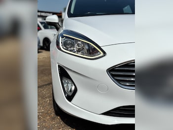 Used Ford Fiesta 2018 for sale - 78999342: Photo