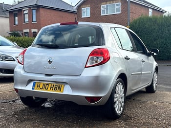 Used Renault Clio 2010 for sale - 79657300: Photo